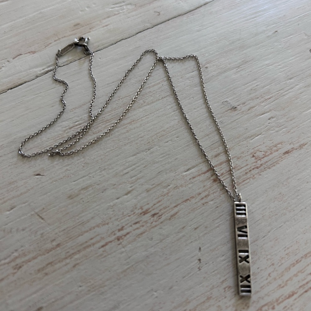 Tiffany’s Authentic 925 Atlas Bar pendant 16”
